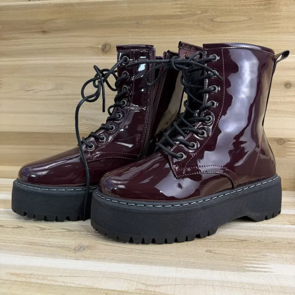 Forever Lace-Up Combat Moto Ankle Boots Booties Low Block Heel Wo’s Size 9